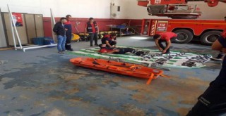 Kırşehir Belediye personelleri bayrağa bastı, taraftarlar çılgına döndü