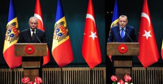  Cumhurbaşkanı Erdoğan'dan Moldova'ya 'FETÖ' çağrısı