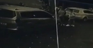 Çocukların ölümden kıl payı kurtulduğu kaza kamerada