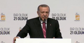 AK Parti'nin icraatını Tatlıses'in sözleriyle anlattı