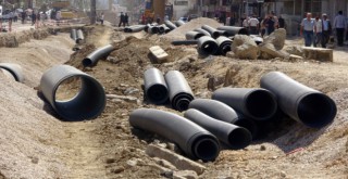 Yüksekova'nın bitmeyen çileli yolları