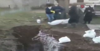  İran'da korona virüsü nedeniyle ölenler böyle gömülüyor