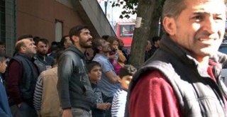 Kapıyı kırarak girdiler! Vatandaş nefesini tutarak izledi...