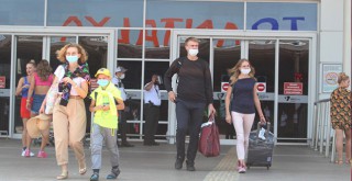 Antalya'ya Rus turist akını