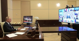 Rusya Devlet Başkanı Putin: 'Ülkede ekonomiyi durduramayız'