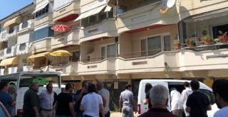 İşe gitmeyen kadın evinde 50 yerinden bıçaklanmış vaziyette bulundu