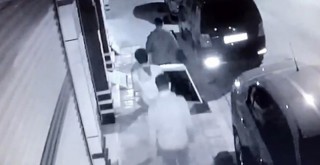 Ev sahipleri uyurken evi soydular