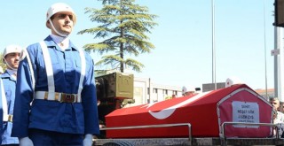 Şehitlerimizi uğurluyoruz...