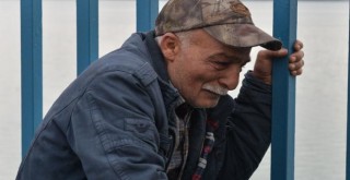 6 çocuk babası! Ağlaya ağlaya izledi...