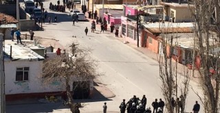 Konya'da komşular  arasındaki  taşlı kavga!